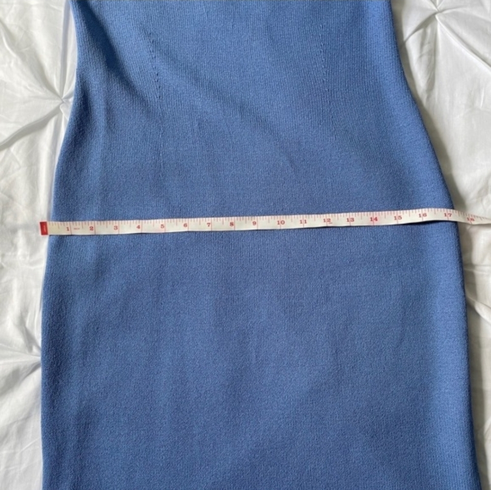 ST JOHN Sleeveless Sweater dress - Picture 6 of 7